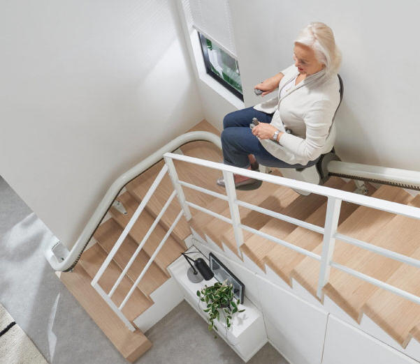 santa ana accessbdd flow x curved stairlift